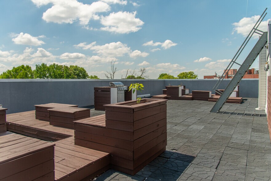 More Photos Of 1515 Rhode Island Ave NE, Washington Apartments For Sale