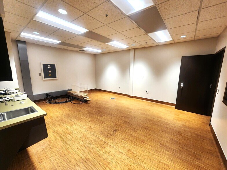 More Photos Of 2035 S Pueblo Blvd, Pueblo Freestanding For Lease