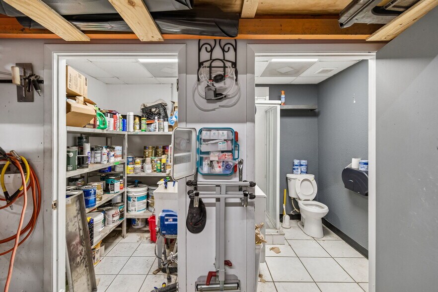 More Photos Of 4633 N 28th St, Saint Petersburg Warehouse For Sale