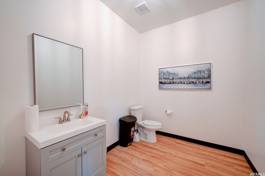 More Photos Of 13865 S 2700 W, Bluffdale Flex For Lease