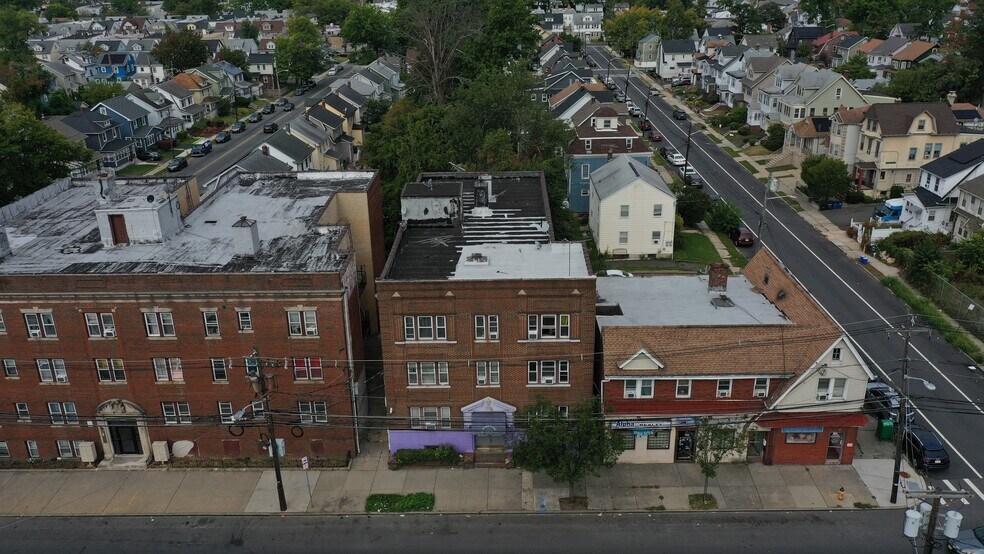 Primary Photo Of 773-775 Sanford Ave, Newark Apartments For Sale