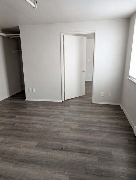 More Photos Of 101 S 1st St, Shelton Apartments For Sale