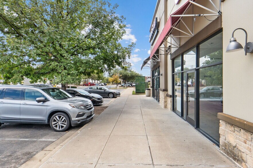 More Photos Of 2525 Anderson Ln W, Austin Unknown For Lease