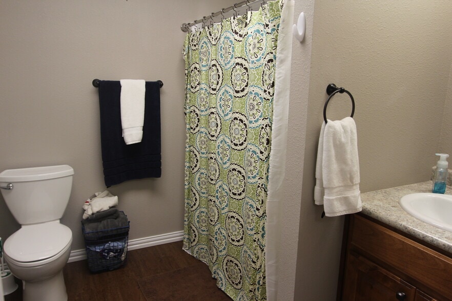 More Photos Of 120 County Road 42000, Paris Trailer Camper Park For Sale