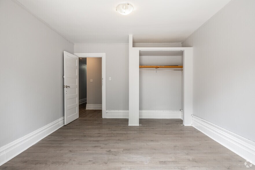 More Photos Of 46 Carlyle Ave, Ottawa Apartments For Sale