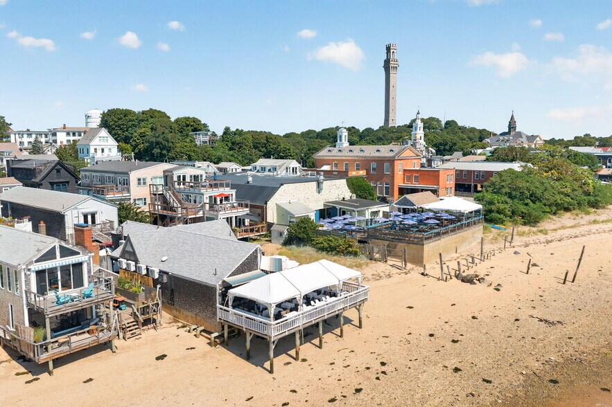 More Photos Of 193A Commercial St, Provincetown Bar For Sale