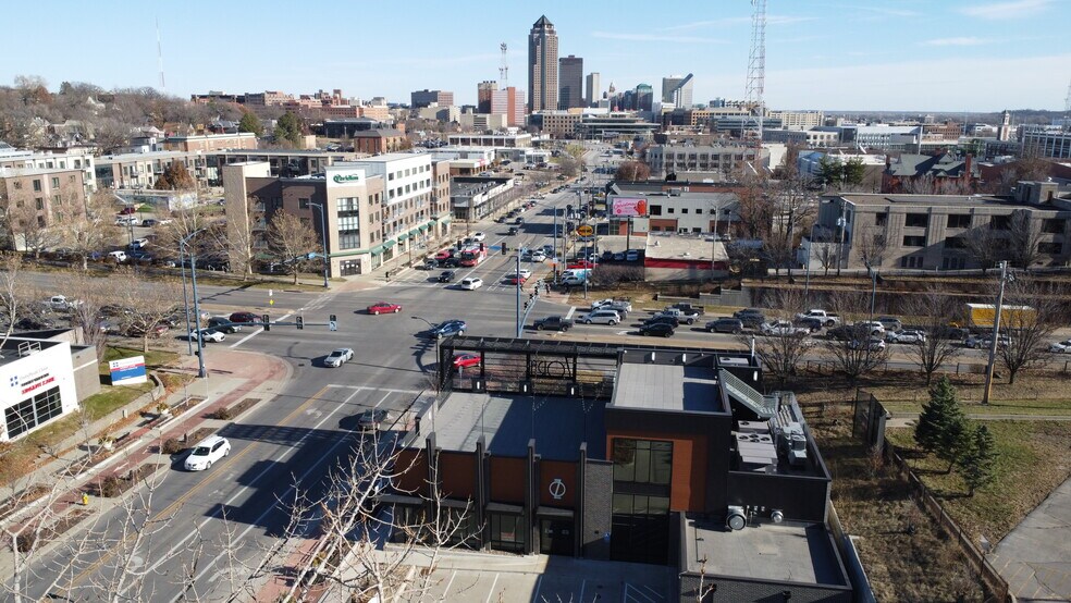 More Photos Of 2120 Ingersoll Ave, Des Moines Restaurant For Lease