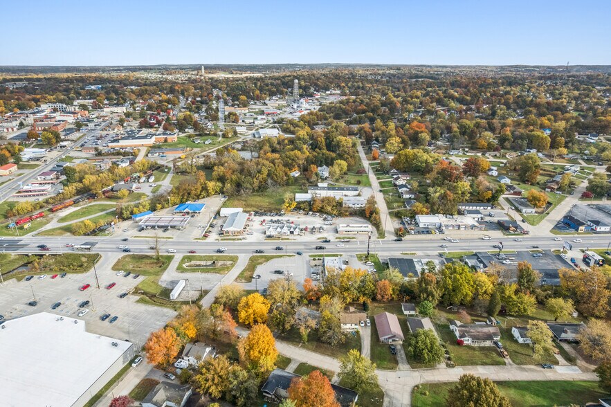 More Photos Of 421 E Jackson Blvd, Jackson Fast Food For Sale