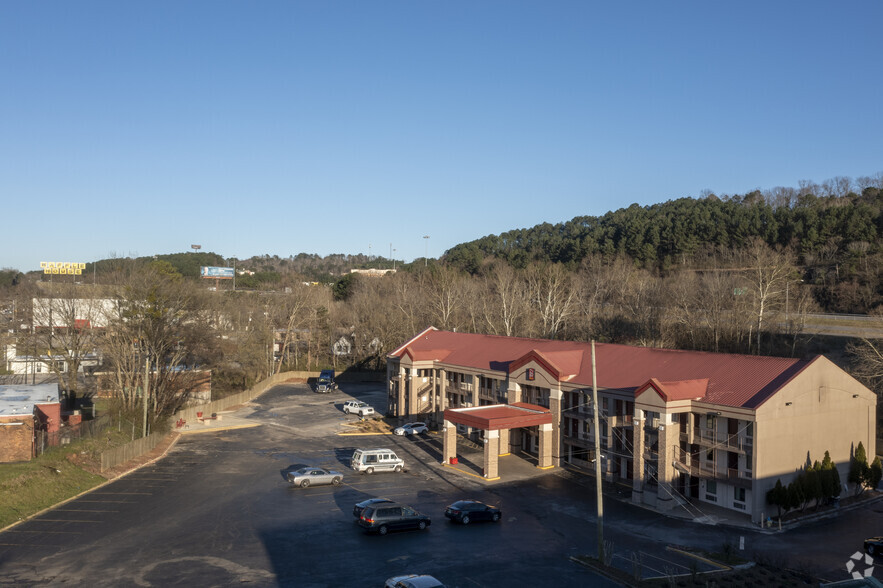 More Photos Of 1813 Crestwood Blvd, Irondale Hotel For Sale