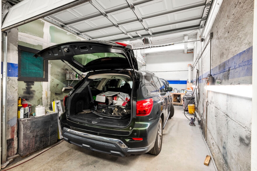 More Photos Of 45-35 39th St, Long Island City Warehouse For Lease