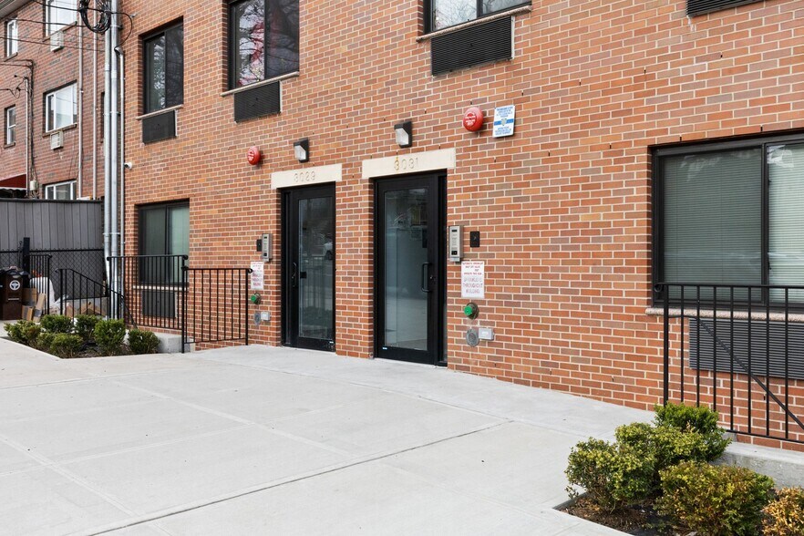 More Photos Of 3029-3031 Bronxwood Ave, Bronx Apartments For Sale