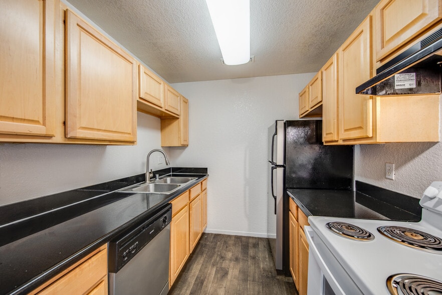 More Photos Of 2424 Winchester Dr, Lodi Apartments For Sale