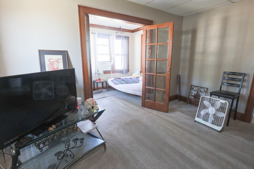 More Photos Of 3700 E Pulaski Ave, Cudahy General Retail For Sale