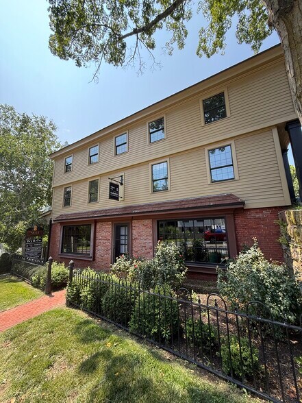 Primary Photo Of 931 Main St, South Glastonbury Office For Lease