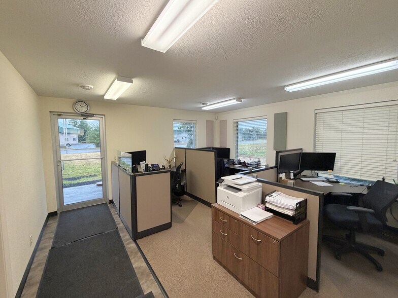 More Photos Of 7745 Goedderz Rd, Baxter Warehouse For Sale