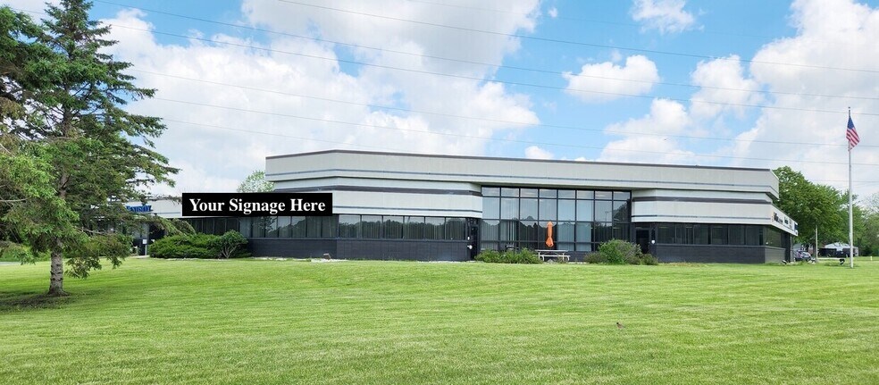 More Photos Of 1507 E Sunset Dr, Waukesha Medical For Lease