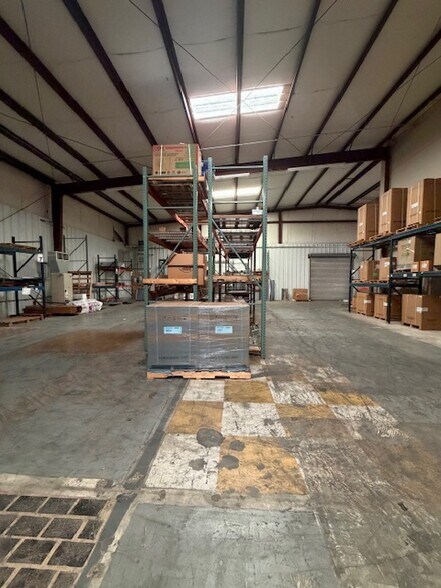 More Photos Of 10676 W Us-80, Forney Warehouse For Lease