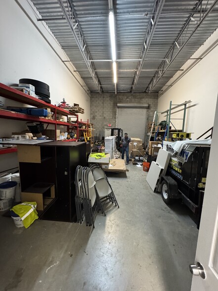 More Photos Of 801-893 Kings Hwy, Fort Pierce Light Manufacturing For Sale