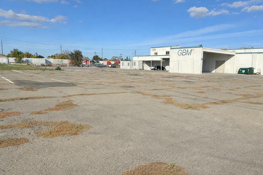 More Photos Of 1188 S Airport Way, Stockton Warehouse For Lease