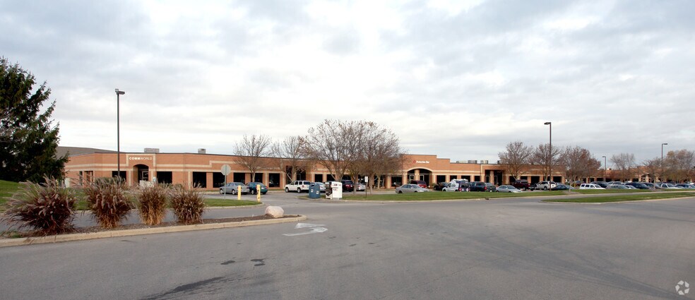 More Photos Of 50-164 S Park Blvd, Greenwood Light Distribution For Lease