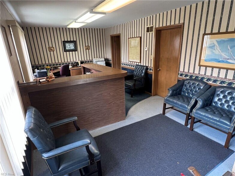 More Photos Of 171 Broad St, Conneaut Office For Sale