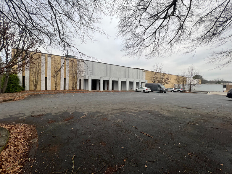 Primary Photo Of 6065 Boat Rock Blvd SW, Atlanta Warehouse For Sale