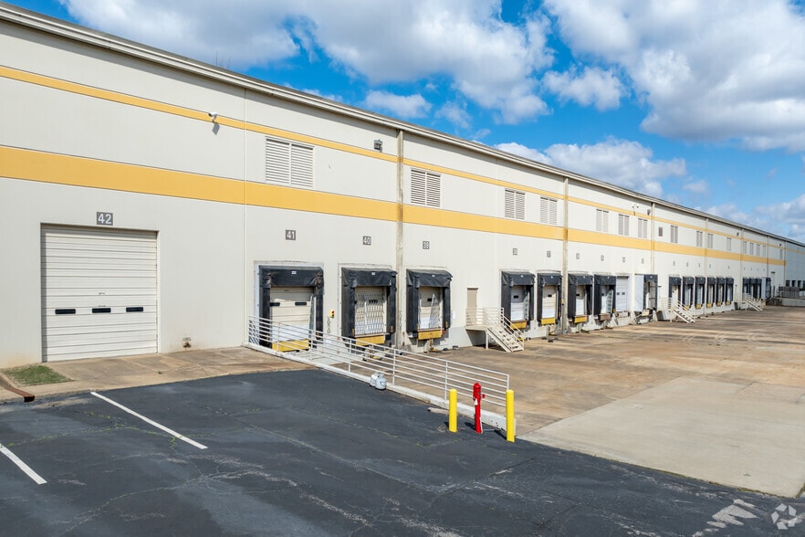 More Photos Of 5015 Citation Dr, Memphis Unknown For Lease