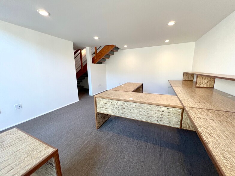 More Photos Of 310 E Haley St, Santa Barbara Loft Creative Space For Lease