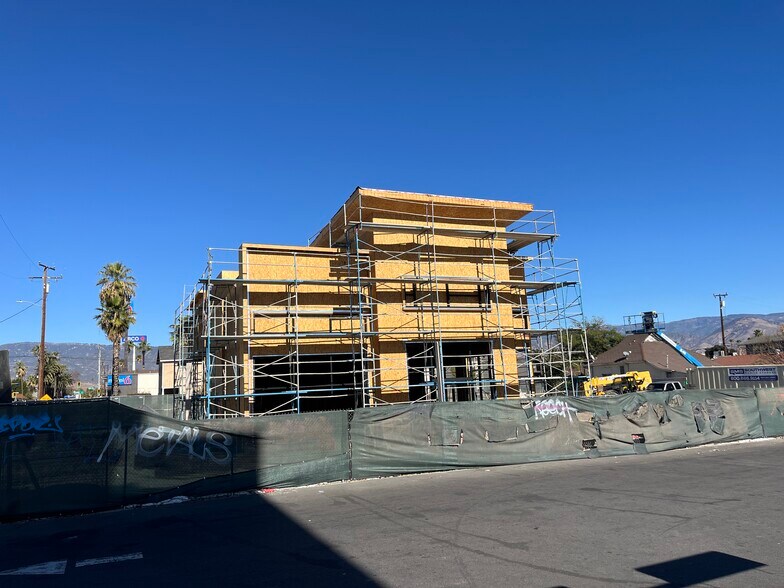 More Photos Of 539 N H St, San Bernardino Fast Food For Sale