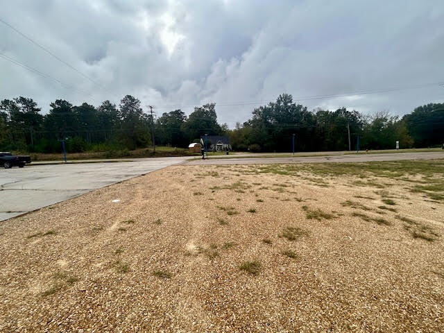 More Photos Of 108 Old Highway 98 E, Tylertown Auto Dealership For Sale