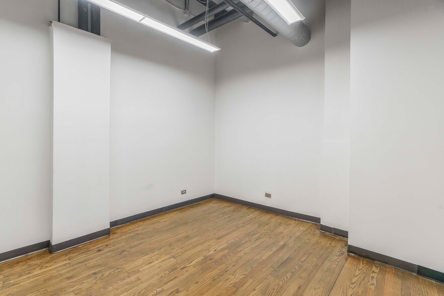 More Photos Of 161 W Harrison St, Chicago Apartments For Sale