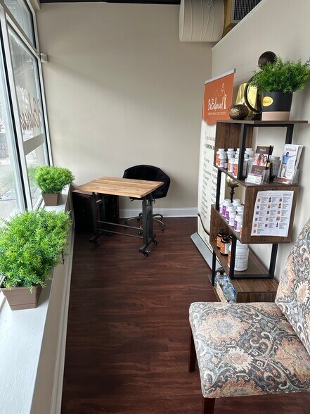 More Photos Of 1039 W Lancaster Ave, Bryn Mawr Storefront Retail Office For Sale