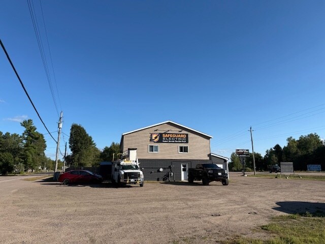 More Photos Of 2551 Petawawa Blvd, Petawawa Freestanding For Sale