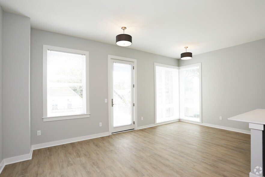More Photos Of 1059 Wealthy St SE, Grand Rapids Apartments For Lease