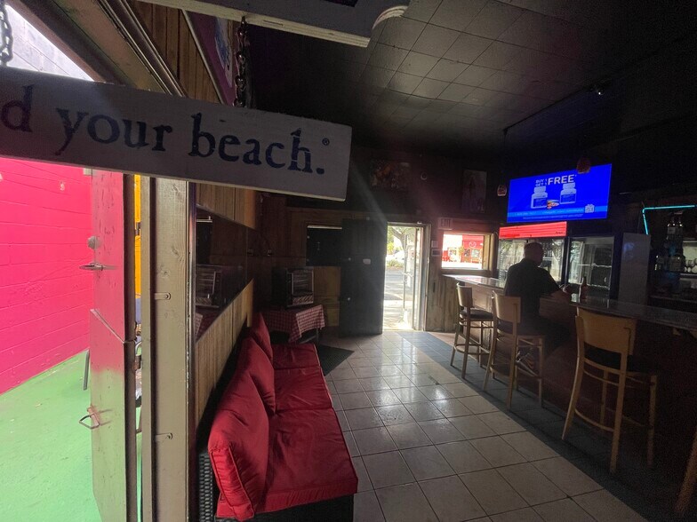 More Photos Of 8554 Washington Blvd, Culver City Bar For Sale
