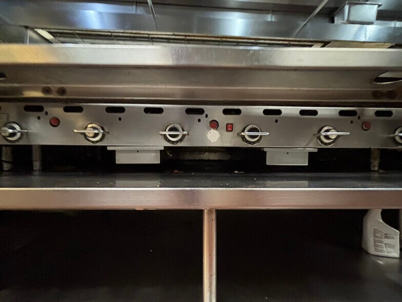 More Photos Of 5312 Old Redwood Hwy, Petaluma Restaurant For Sale