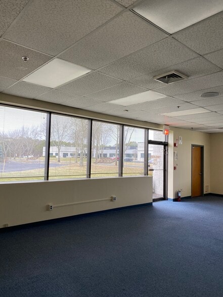 More Photos Of 100 Colin Dr, Holbrook Distribution For Lease