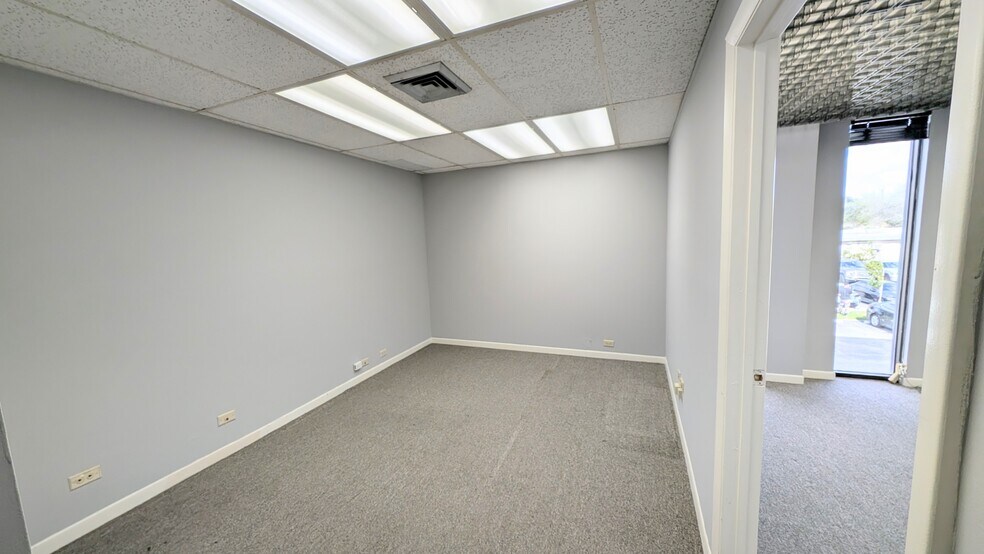 More Photos Of 2131 Hollywood Blvd, Hollywood Office Residential For Lease