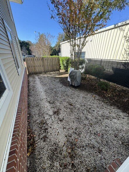 More Photos Of 34 Covil Ave, Wilmington Office For Sale