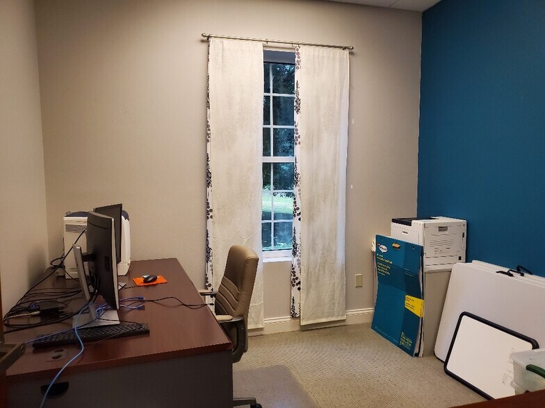 More Photos Of 2461 W SR 426, Oviedo Loft Creative Space For Lease