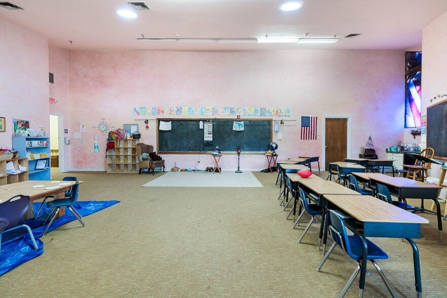 More Photos Of 1455 Willow Creek Rd, Prescott Religious Facility For Sale