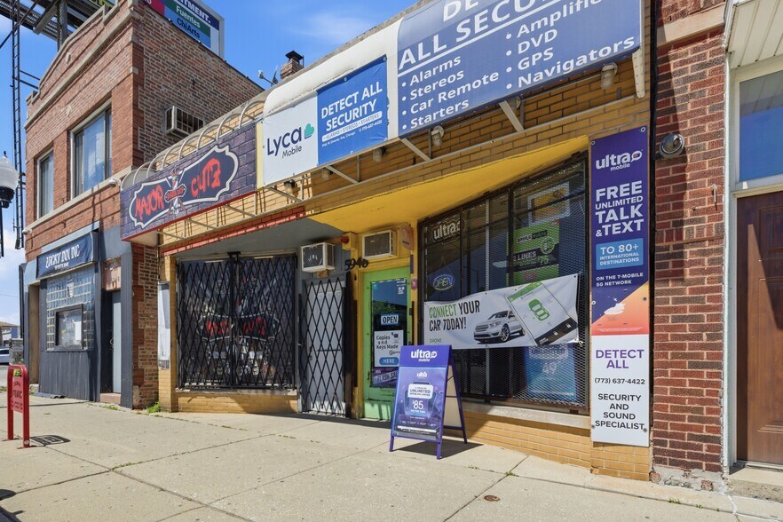 More Photos Of 5946 W Diversey Ave, Chicago Storefront Retail Office For Sale