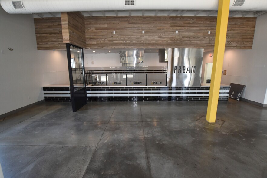 More Photos Of 401 E Martin Luther King Blvd, Chattanooga Restaurant For Lease