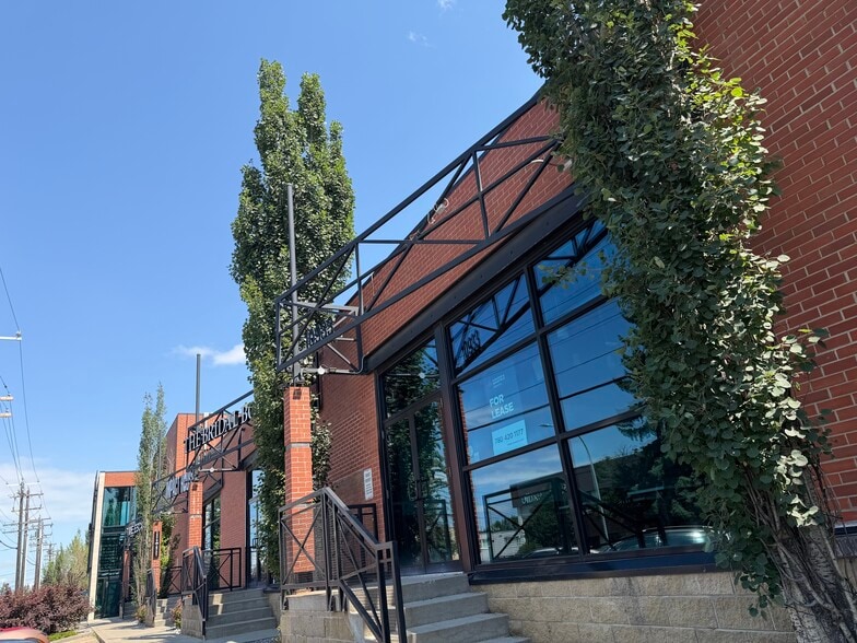 Primary Photo Of 10930 119 St NW, Edmonton General Retail For Lease