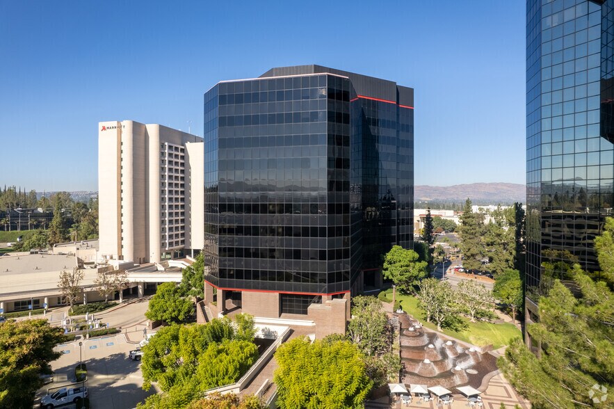 Primary Photo Of 21800 Oxnard St, Woodland Hills Office For Lease