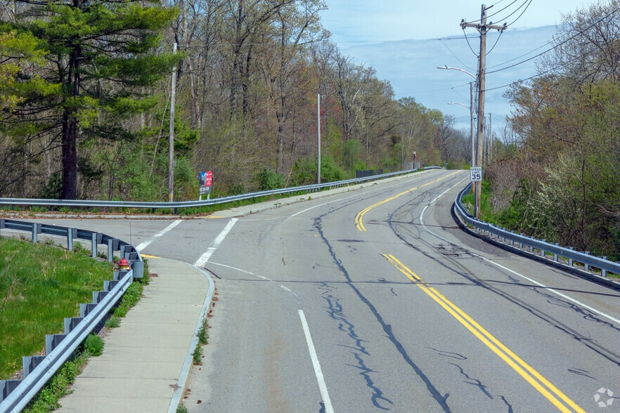 More Photos Of 1275 Commerce Way, Attleboro Research And Development For Sale