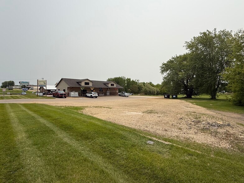 More Photos Of 205 Co Hwy YZ hwy, Dodgeville Freestanding For Sale