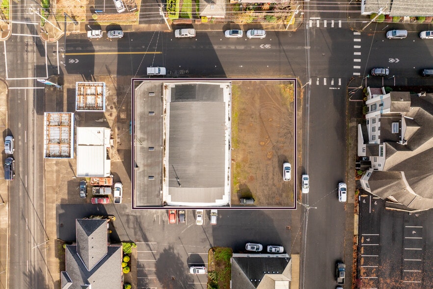 More Photos Of 2105 4th St, Tillamook Industrial For Sale