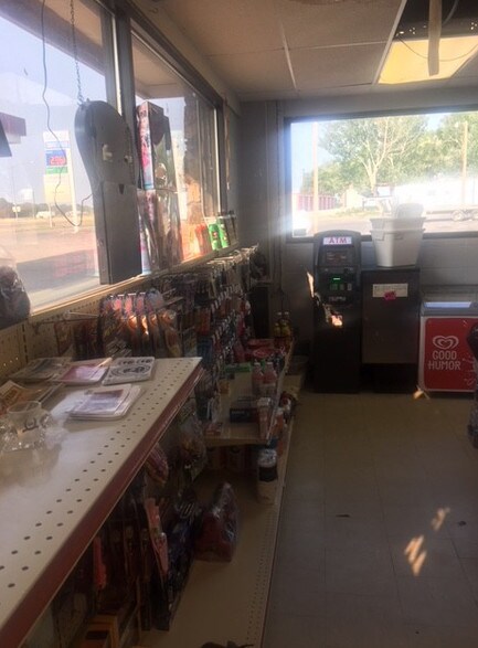 More Photos Of 4293 US Highway 310, Joliet Service Station For Sale