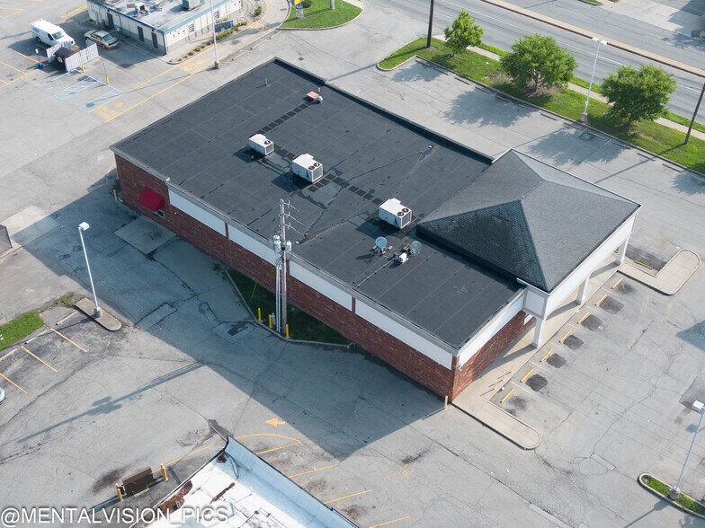 More Photos Of 7202 Michigan Rd, Indianapolis Drugstore For Lease